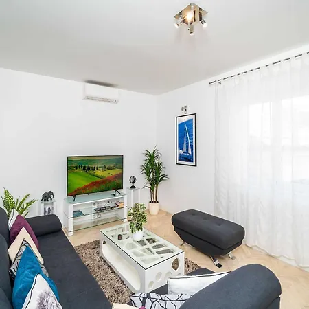 King - Four Bedroom House With Terrace Feriehus Dubrovnik