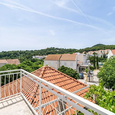 King - Four Bedroom House With Terrace דוברובניק