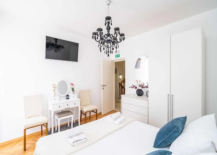 Сasa de vacaciones King - Four Bedroom House With Terrace Dubrovnik