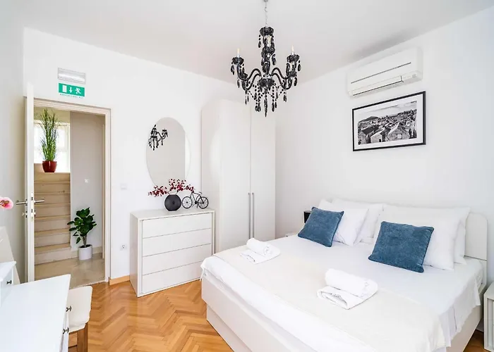 Feriehus King - Four Bedroom House With Terrace *