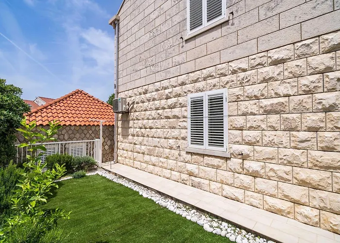 King - Four Bedroom House With Terrace Feriehus Dubrovnik