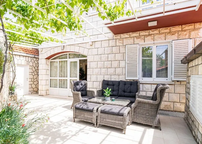 King - Four Bedroom House With Terrace Dubrovnik