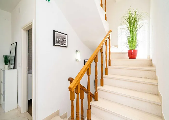 King - Four Bedroom House With Terrace Dubrovnik