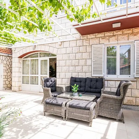King - Four Bedroom House With Terrace 杜布罗夫尼克